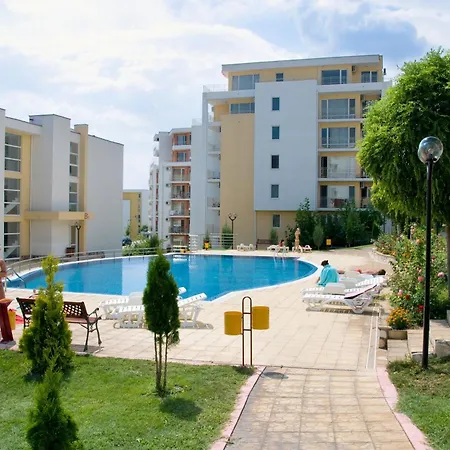 Apartment Deluxe In Crown And Imperial