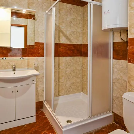 Deluxe In Crown And Imperial Burgas City